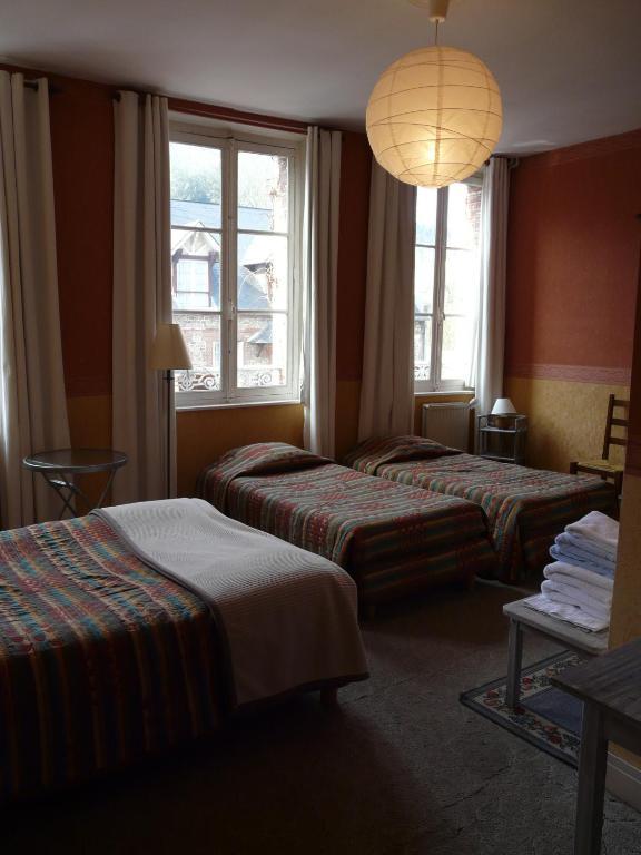 Hotel Henri IV Saint-Valery-en-Caux Zimmer foto